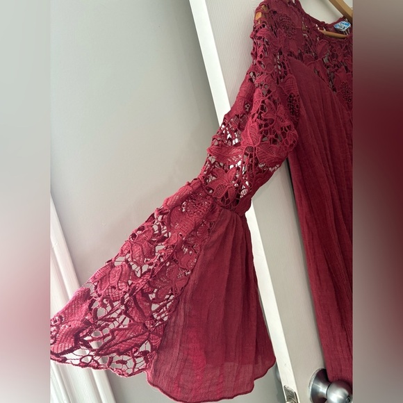 J Gee babydoll lace crochet mini dress size large bell sleeve Merlot red - Picture 2 of 10